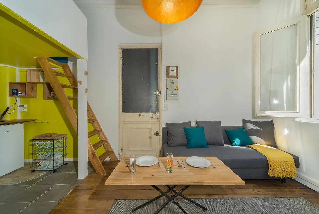St - Luxembourg Apartamento